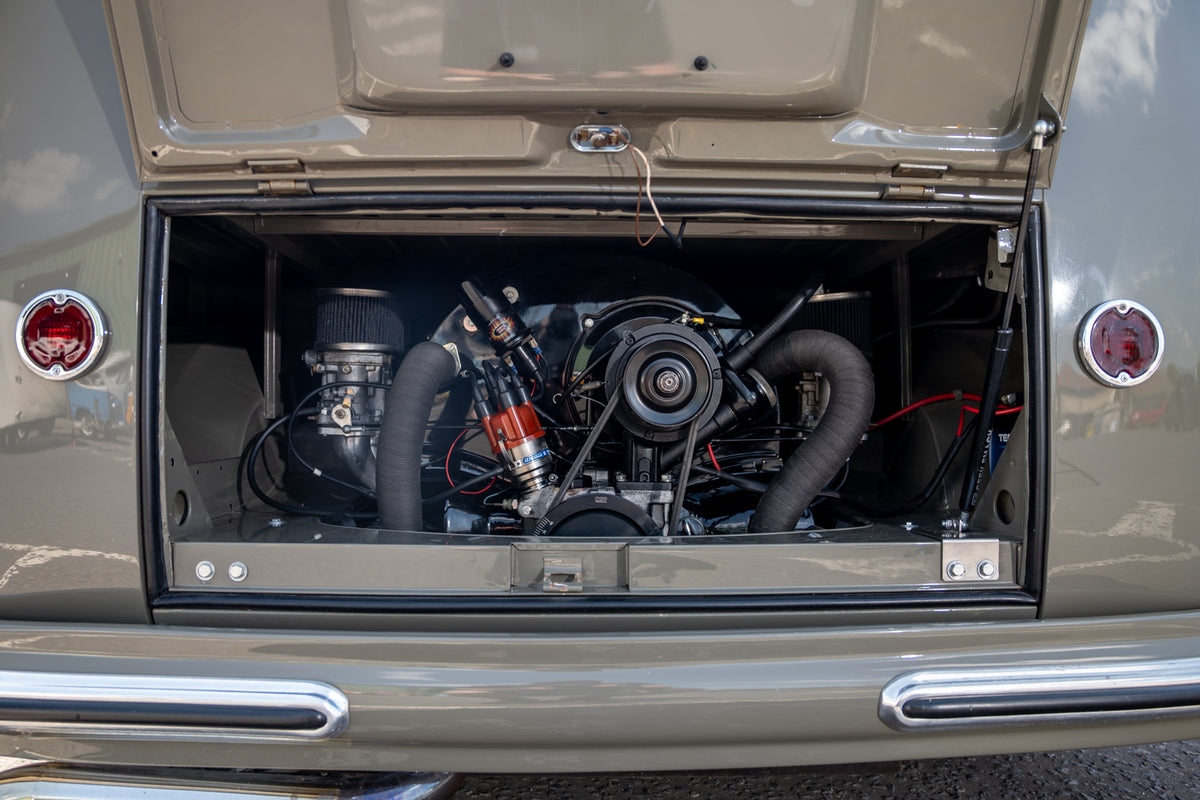 1958 23 Window Samba