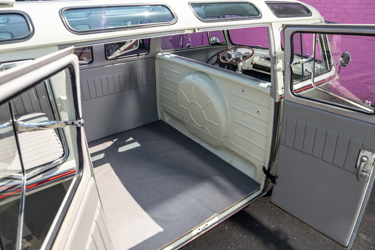 1958 23 Window Samba
