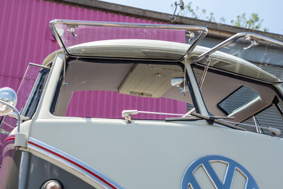 1958 23 Window Samba