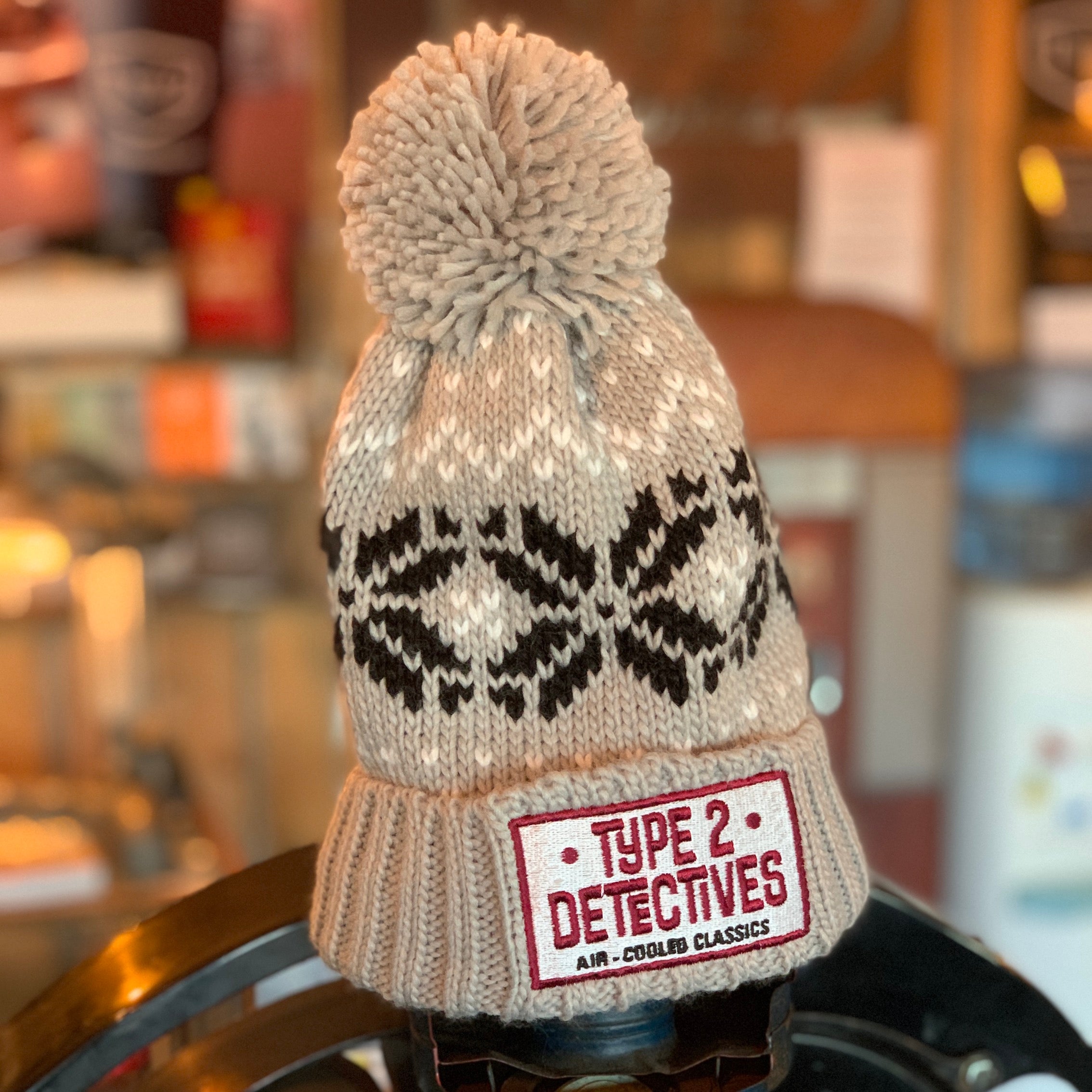 2 shop bobble hat